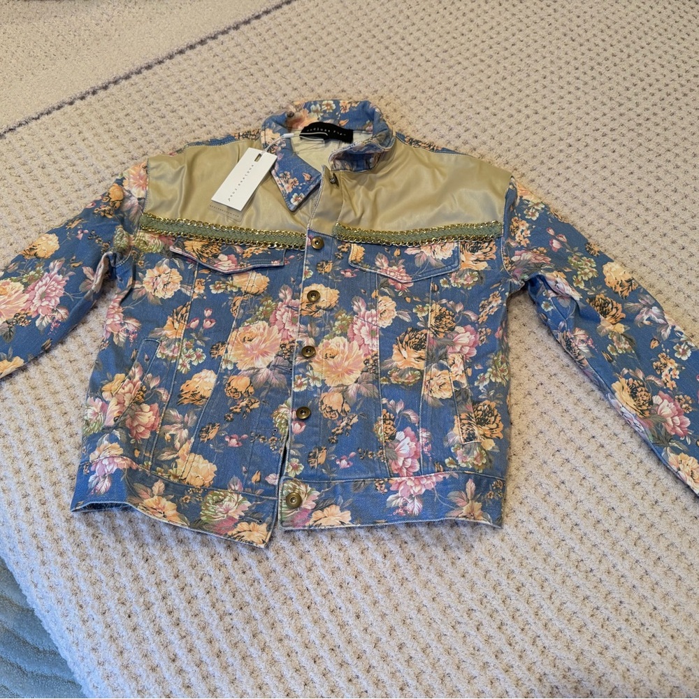NWT VICI Endless Rose Blue Floral Denim Jacket